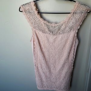 Express Short-Sleeve Pink Lace Top. Size Small
